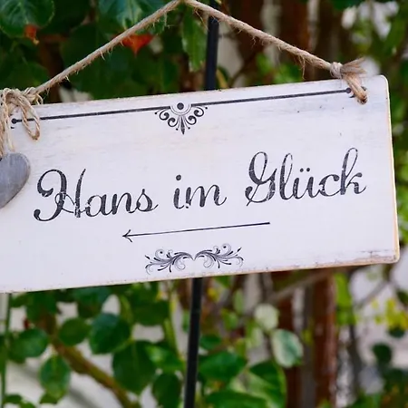 Apartment Hans Im Glueck
